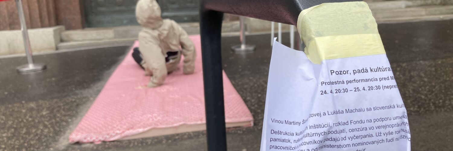 Pozor, padá kultúra! (foto A. Gregorčok)