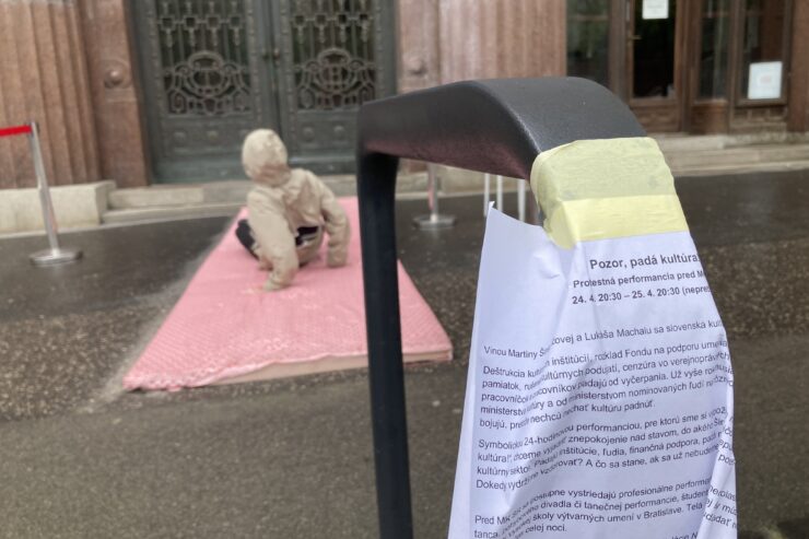 Pozor, padá kultúra! (foto A. Gregorčok)